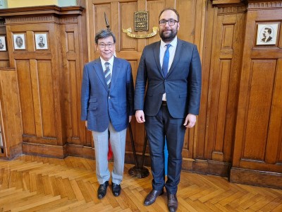 PoslanikNaYaponiyaVBalgariyaNPrChikahisaSumi1
