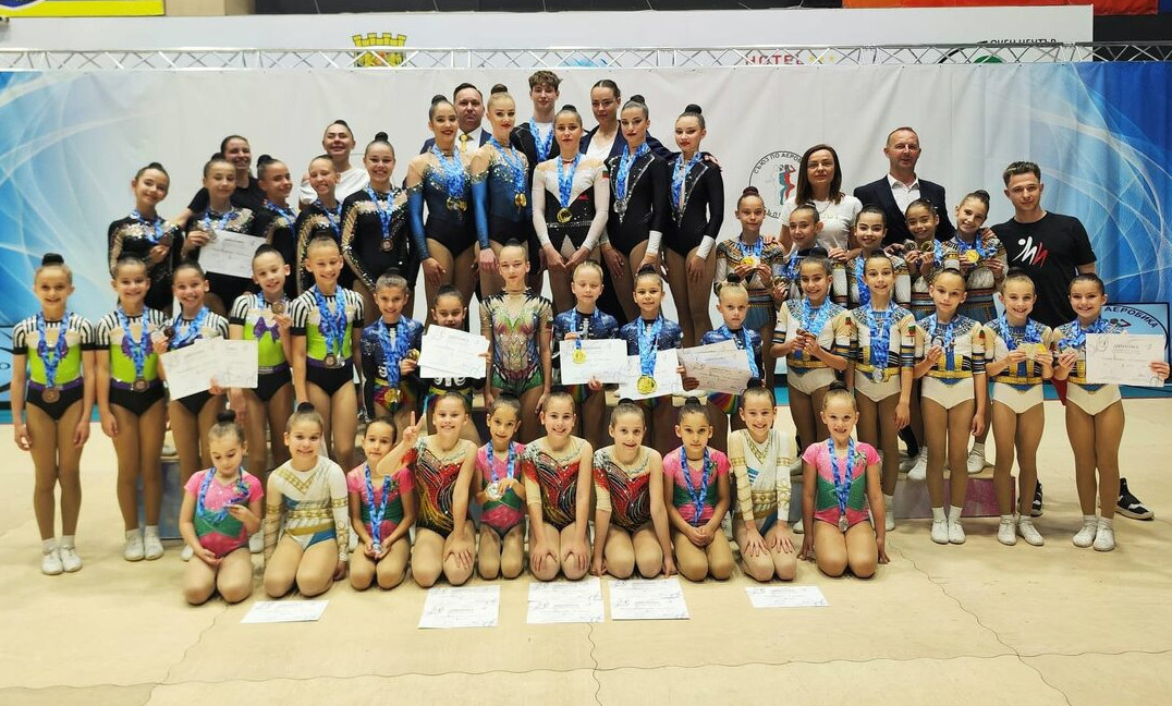 „Мега спорт“ с 35 медала на Националния турнир по спортна аеробика в Пловдив