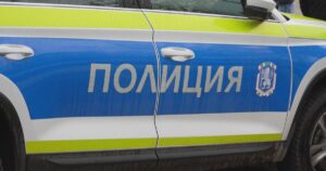 19-годишен шофьор отнесе два стълба и табела на градския транспорт в Пловдив