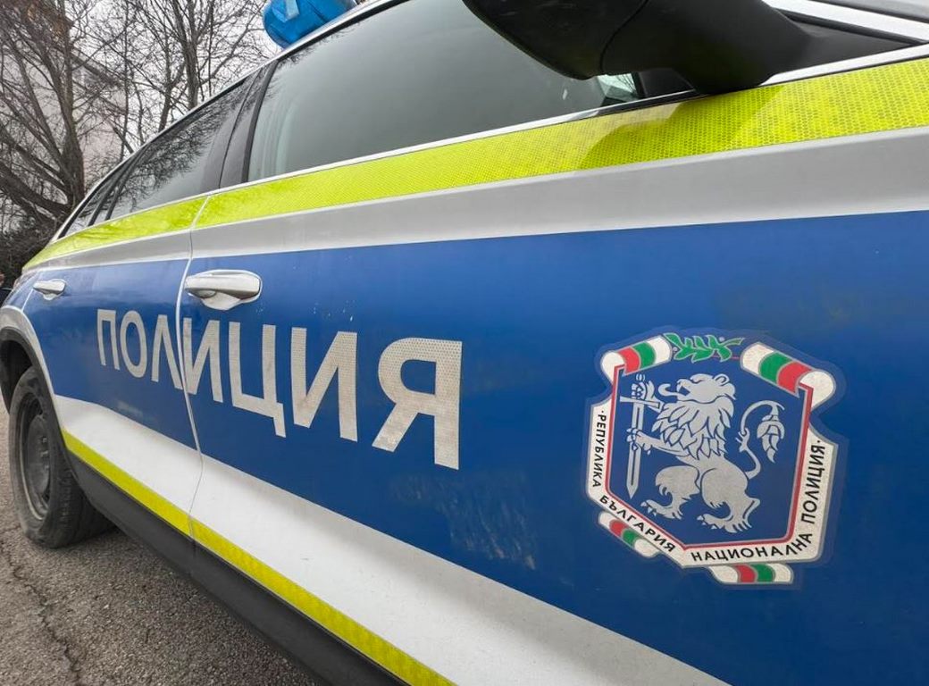 Военен джип предизвика верижна катастрофа край Пловдив, има ранени